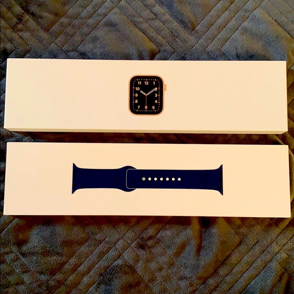 APPLE WATCH BOX & SPORT BAND + BOX
 (NOT APPLE WATCH)